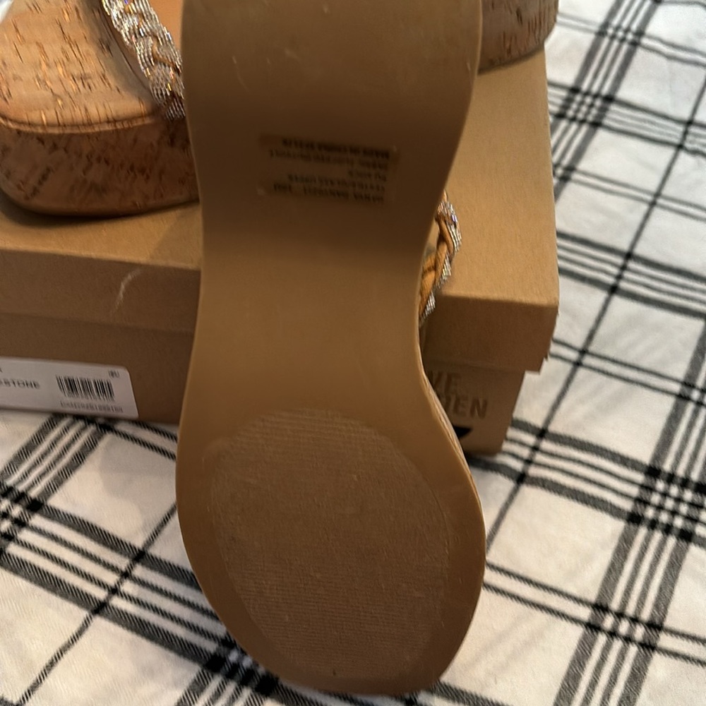 Steve Madden Wedge - Picture 2 of 6